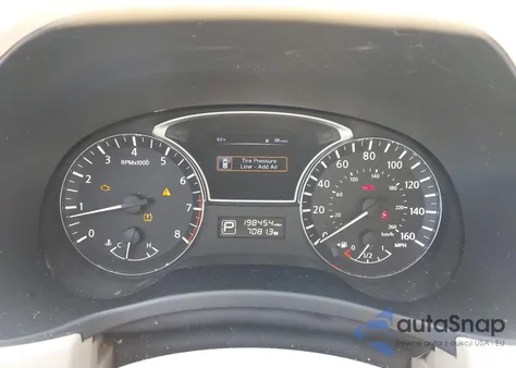 2015 Nissan Pathfinder Sv z USA, uszkodzony, nr VIN 5N1AR2MN9FC721724